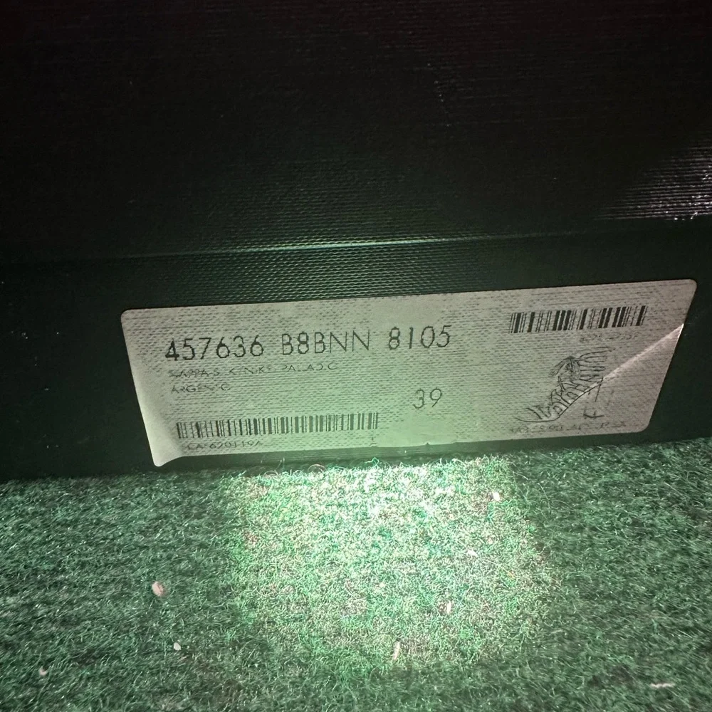 YSL Yves Saint Laurent Silver
Leather Lace Up Heels Size 39 - Picture 11 of 12